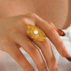 Wholesale Stainless Steel And Pearl Geometric Oval Rotating Stripes Inlaid Ring With Electroplating For Women
