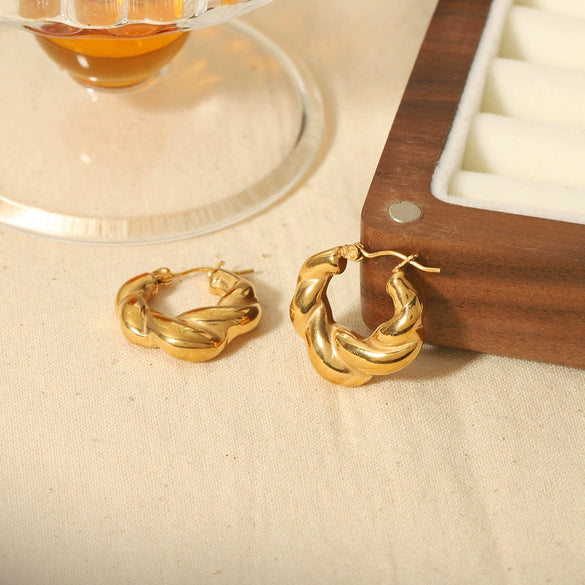 Wholesale Stainless Steel And Titanium Steel Cshaped Geometric Pattern Electroplating Earrings