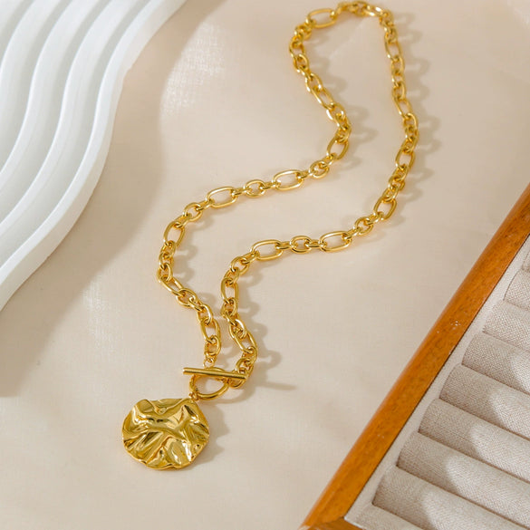 Wholesale Stainless Steel And Titanium Steel Geometric Heart Pendant Necklace With Rectangular Chain 18K Gold Plated Hiphop Allmatch Women's Accessories