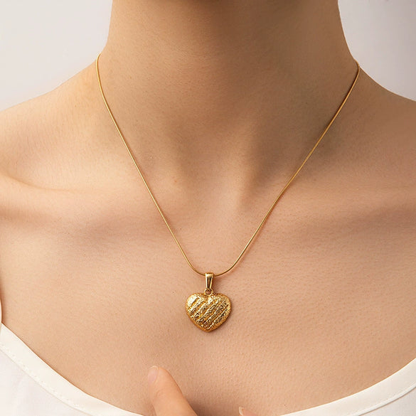 Wholesale Stainless Steel And Titanium Steel Geometric Pendant Necklace With Snake Bone Chain For Women And Men Electroplated Design