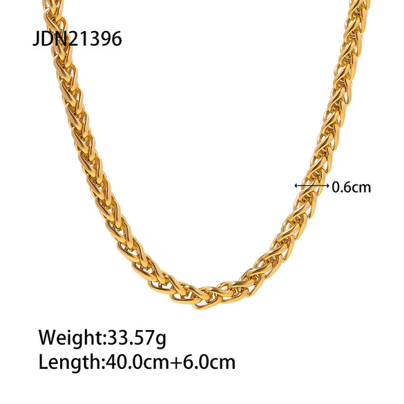 Wholesale Stainless Steel And Titanium Steel Gold Necklace With Geometric Style Cuban Clavicle Chain Electroplated
