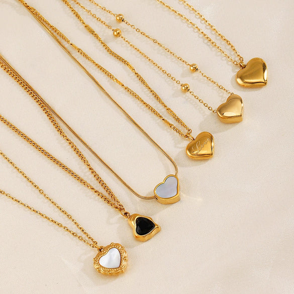 Wholesale Stainless Steel And Titanium Steel Heart Shaped Necklace For Women With Electroplating Design