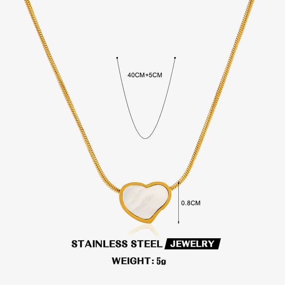 Wholesale Stainless Steel And Titanium Steel Heart Shaped Necklace For Women With Electroplating Design