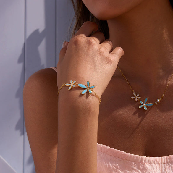 Wholesale Stainless Steel And Titanium Steel Light Luxury Geometric And Flower Pattern Electroplated Women's Necklace
