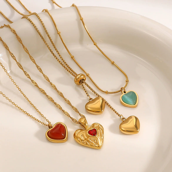 Wholesale Stainless Steel And Titanium Steel Love Necklace With Geometric Pendant And Regular Chain Electroplated