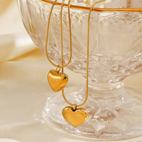 Wholesale Stainless Steel And Titanium Steel Love Necklace With Heart Shape 18K Gold Plated Ins Style For Women