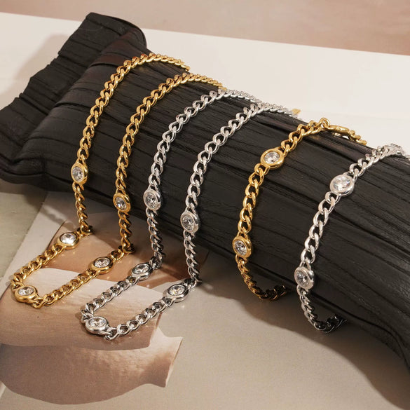 Wholesale Stainless Steel And Titanium Steel Necklace And Bracelet Set With Retro Cuban Chain And Round Zircon Electroplated
