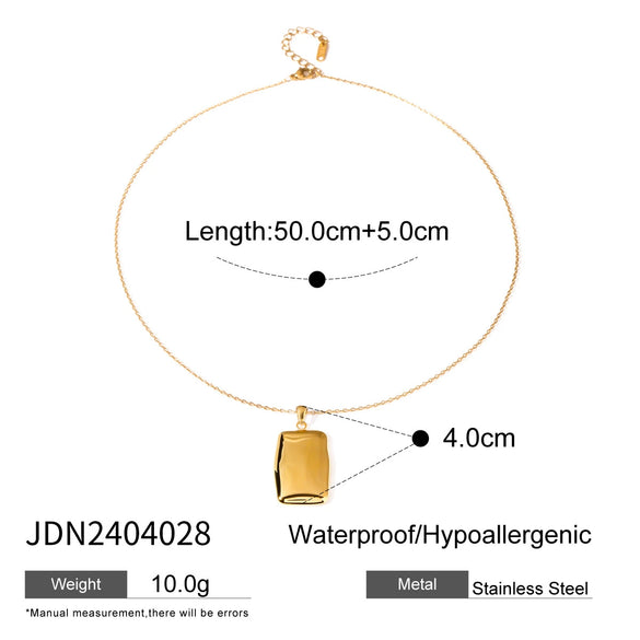 Wholesale Stainless Steel And Titanium Steel Rectangular Smooth Pendant Necklace With Geometric Style And Electroplating Treatment For Women