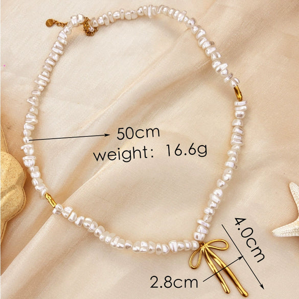 Wholesale Stainless Steel And Titanium Steel Retro Ushape Bow Clavicle Chain Necklace With Gold Plated Electroplating Treatment Unisex