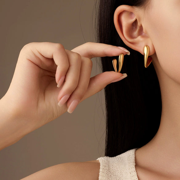 Wholesale Stainless Steel And Titanium Steel Vshaped Earrings Normcore Style Electroplated For Women