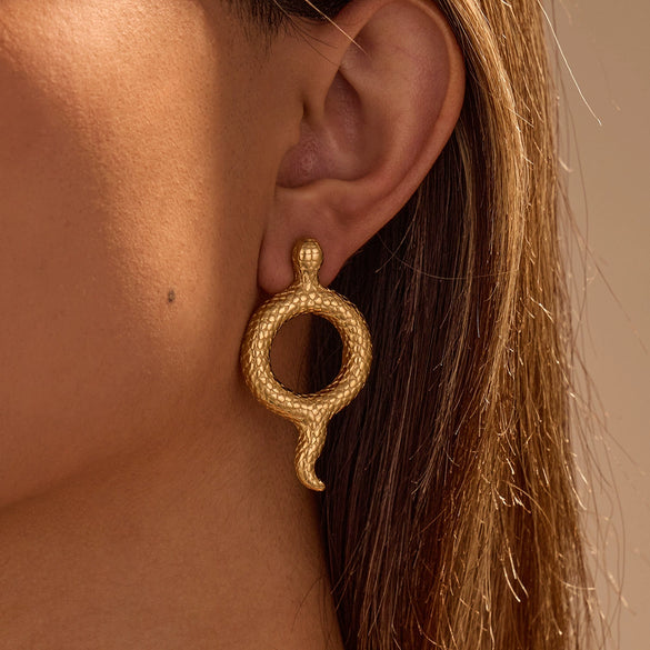Wholesale Stainless Steel Animal Snakeshaped Electroplated 18K Gold Waterproof Fashion Earrings For Women