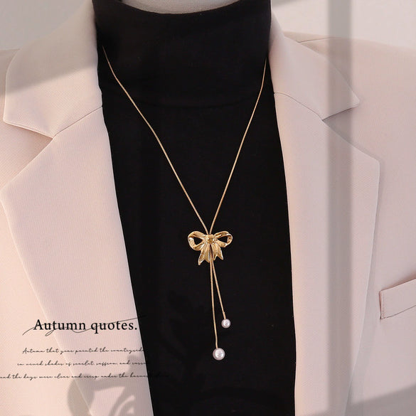 Wholesale Stainless Steel Animal Zodiac Pattern Pull Out Butterfly Pendant Long Sweater Chain Pig Nose Necklace Jewelry