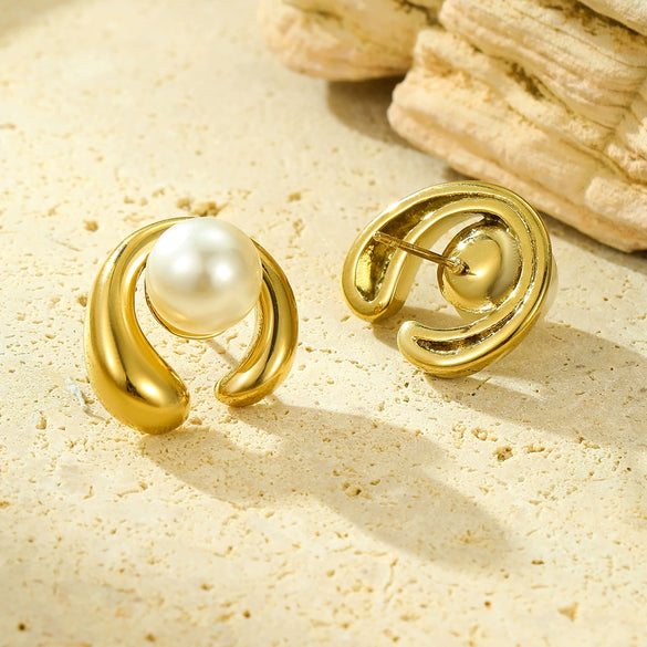 Wholesale Stainless Steel Asymmetrical Cshaped Shell Beads Pearl Titanium Steel Electroplated Minimalist Women's Earrings