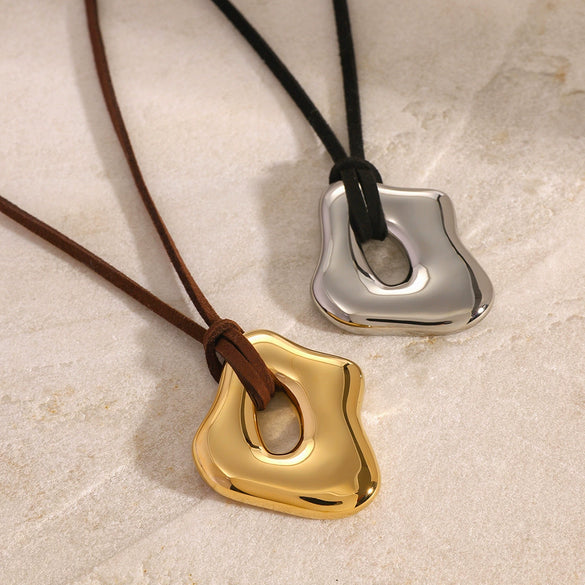 Wholesale Stainless Steel Asymmetrical Liquid Glossy Cut Out Pendant Necklace With Geometric Pattern And Electroplating For Women