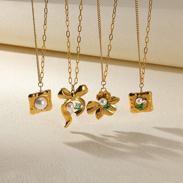 Wholesale Stainless Steel Bow Star Geometric Light Luxury Women's Necklace With Electroplating