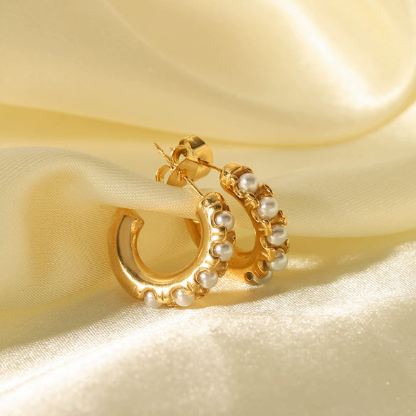 Wholesale Stainless Steel C Shaped Pearl Earrings With 18K Gold Plated Finish For Women Vacuum Real Gold Electroplated In Pvd Furnace