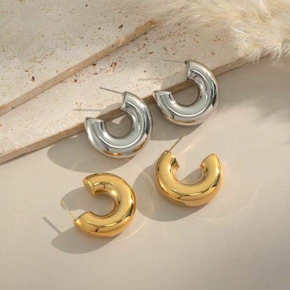 Wholesale Stainless Steel C Shaped Plain Hoop Earrings With Geometric Pattern And Real Gold Pvd Furnace Electroplating For Women Minimalist Normcore Fashion