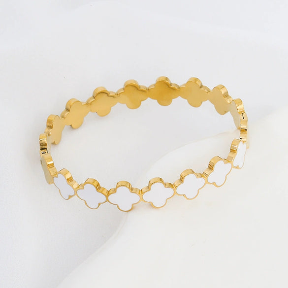 Wholesale Stainless Steel Clover Female Bracelet With Enamel And Electroplating Craft