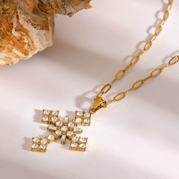 Wholesale Stainless Steel Cross Zircon Clavicle Chain For Women With Electroplating And Geometric Design