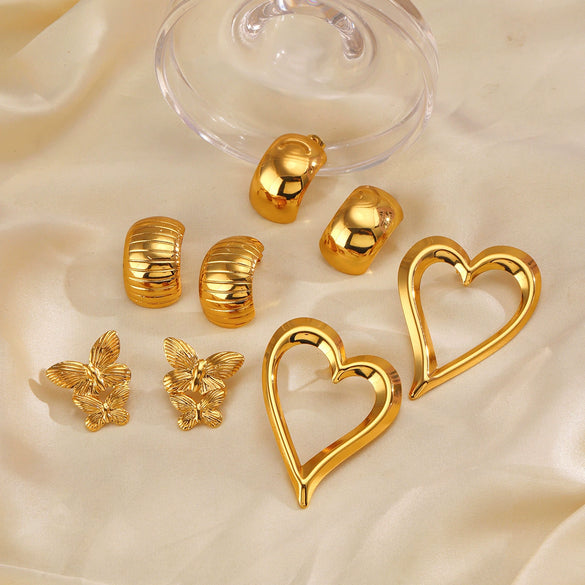 Wholesale Stainless Steel Cshaped And Loveshaped Exaggerated Hollow Electroplated Ladies Hiphop Style Earrings