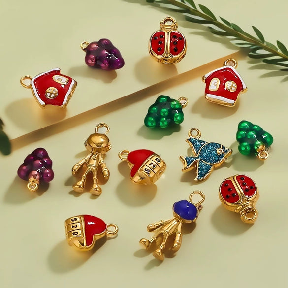 Wholesale Stainless Steel 3D Cartoon Geometric Astronaut Diy Dripping Oil Pendant Jewelry Accessories