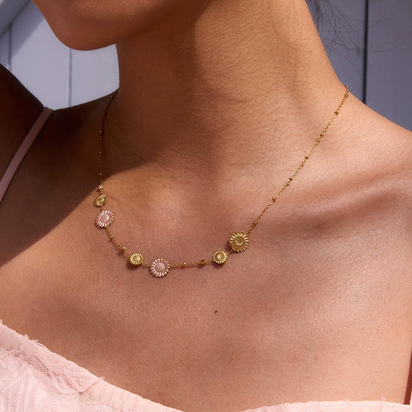 Wholesale Stainless Steel Daisy Geometric Pattern Diamond Pink Necklace With 18K Gold Electroplating