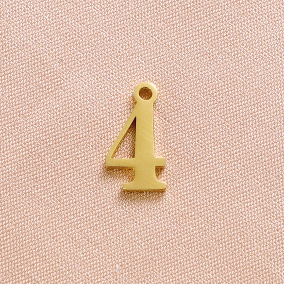 Wholesale Stainless Steel Digital Pendant Necklace Jewelry Accessories With Electroplating And Letters Numbers Text Pattern