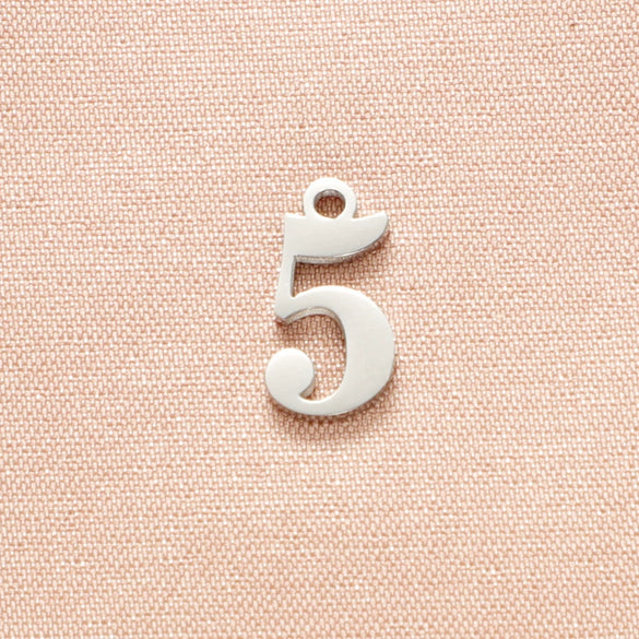 Wholesale Stainless Steel Digital Pendant Necklace Jewelry Accessories With Electroplating And Letters Numbers Text Pattern