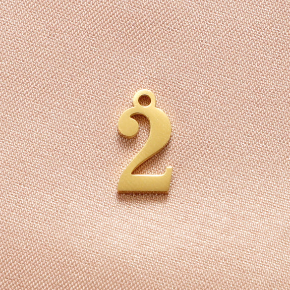 Wholesale Stainless Steel Digital Pendant Necklace Jewelry Accessories With Electroplating And Letters Numbers Text Pattern