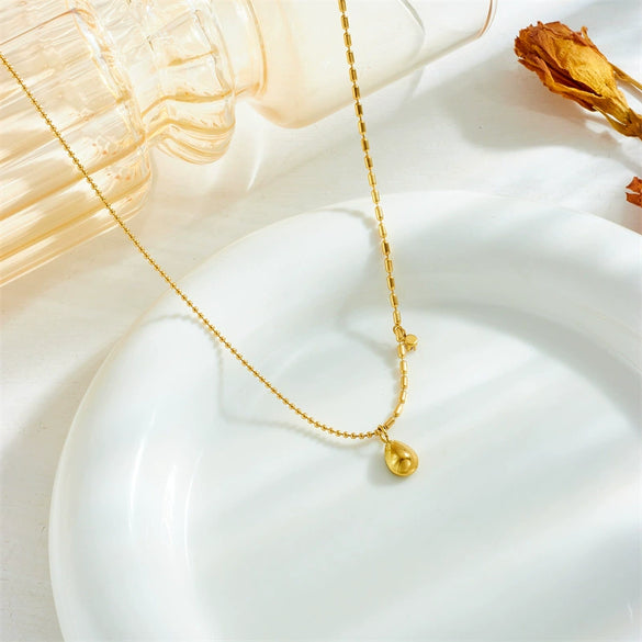 Wholesale Stainless Steel Dropshaped Electroplated Clavicle Chain Necklace For Women Fashion And Retro Style