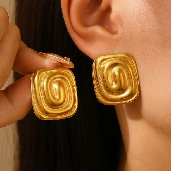 Wholesale Stainless Steel Earrings For Women With Leaf And Geometric Patterns Electroplated Design