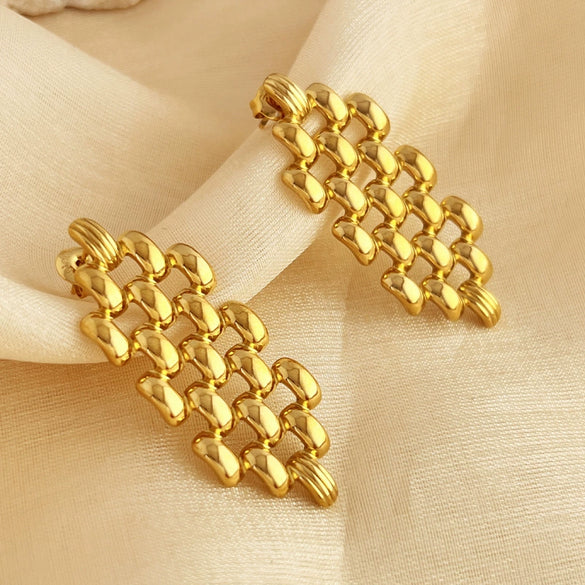 Wholesale Stainless Steel Earrings Irregular Hollow Heart Geometric Style With Electroplating