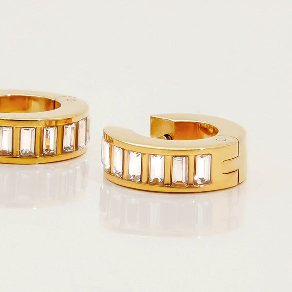 Wholesale Stainless Steel Earrings With Geometric Pattern 18K Gold Electroplated And Square White Diamond