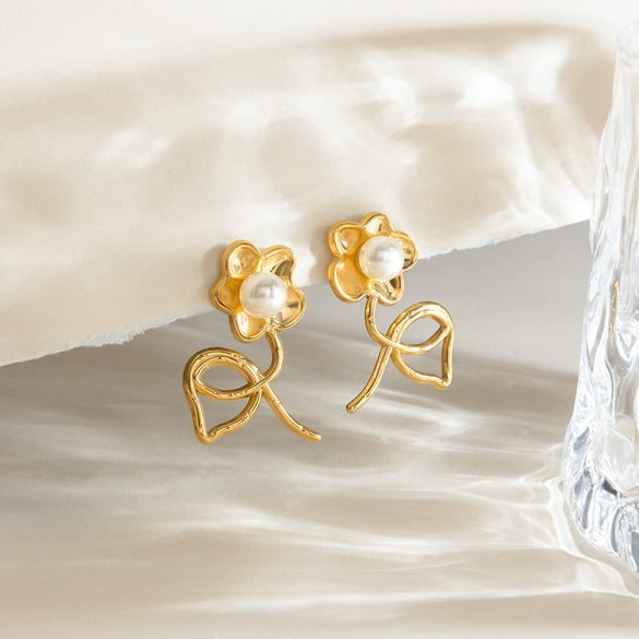 Wholesale Stainless Steel Electroplated Geometric Flower Cut Out Earrings For Women