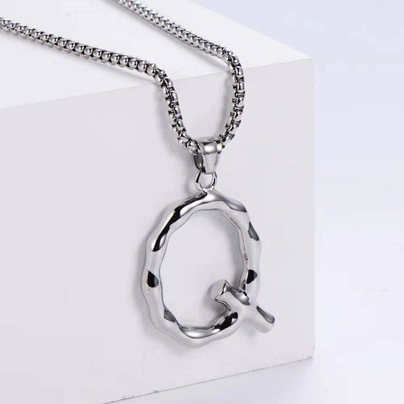 Wholesale Stainless Steel Electroplated Geometric Light Luxury Crown And English Letters Clavicle Necklace