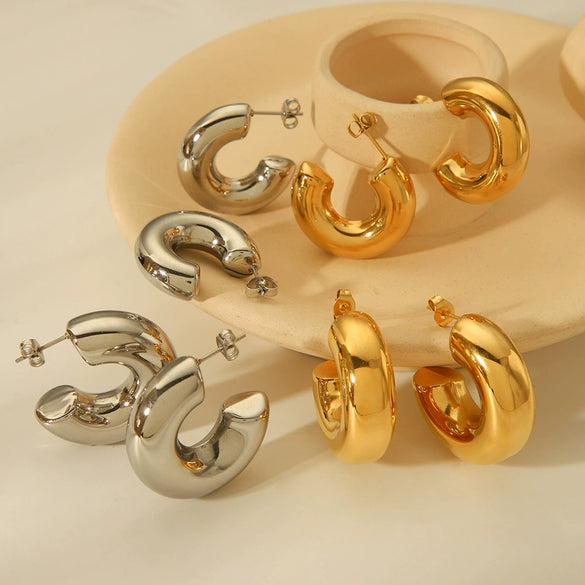 Wholesale Stainless Steel Electroplated Hollow Geometric Ladies Earrings