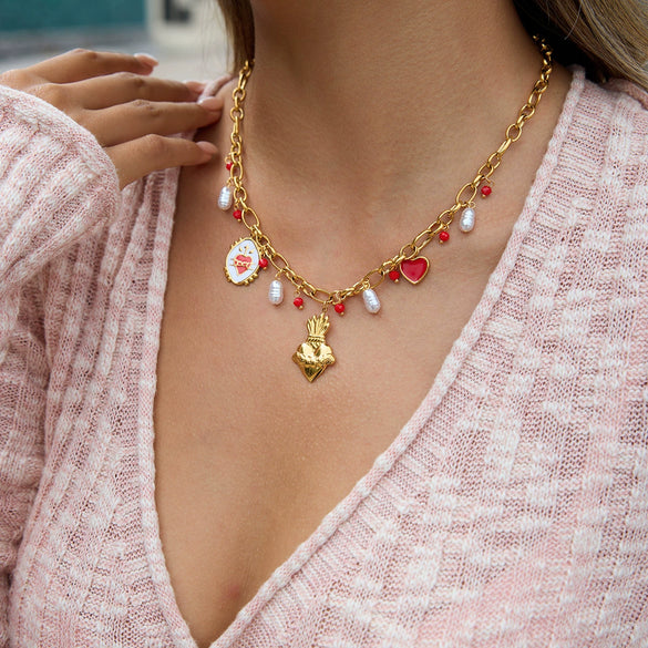 Wholesale Stainless Steel Electroplated 18K Gold Love Pattern Pendant Necklace For Women