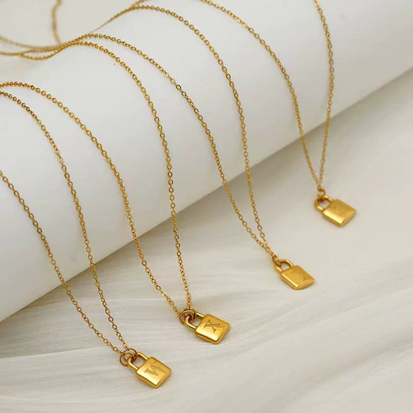 Wholesale Stainless Steel Electroplated Letter And Number Necklace For All Genders In Fashion Style