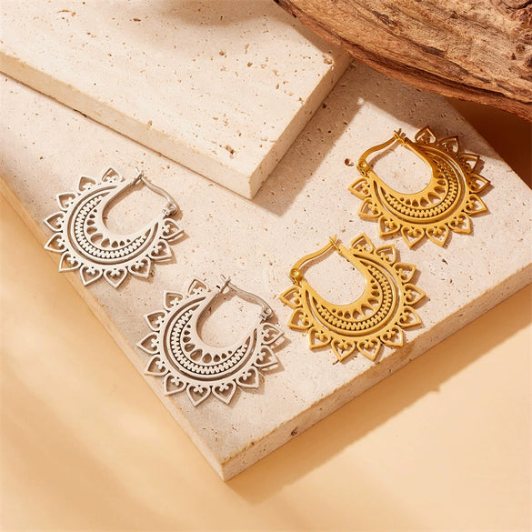 Wholesale Stainless Steel Electroplated Love Geometric Hollow Crochet Earrings For Women