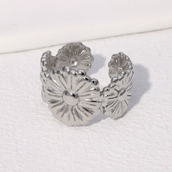 Wholesale Stainless Steel Electroplated Open Ring And Bracelet For Women With Flower Design
