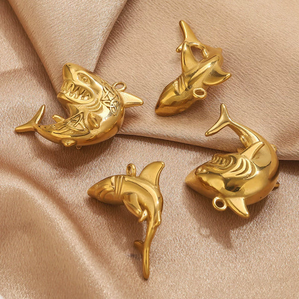 Wholesale Stainless Steel Electroplated Shark Pendant Jewelry Necklace