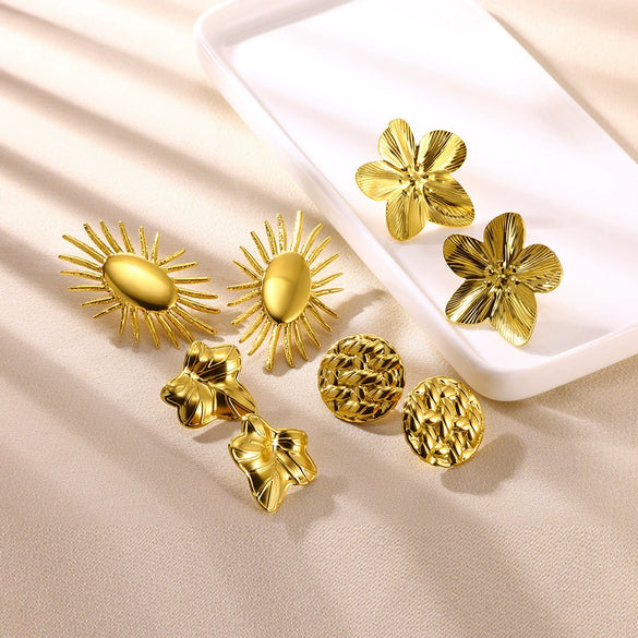 Wholesale Stainless Steel Exaggerated Retro Petal Flower And Leaves Earrings With Electroplating