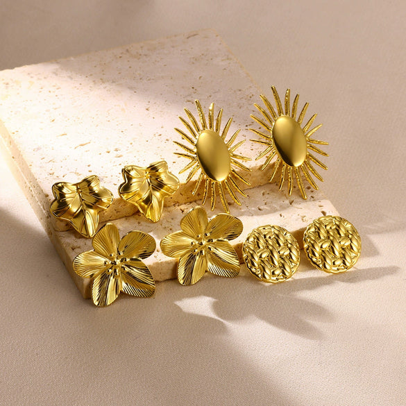 Wholesale Stainless Steel Exaggerated Retro Petal Flower And Leaves Earrings With Electroplating