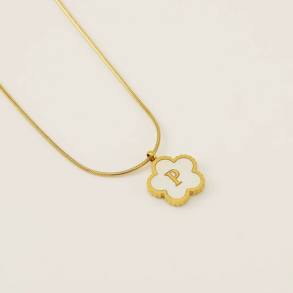Wholesale 316L Stainless Steel Five Leaf Clover Letter Pendant Necklace With Electroplating Fashion Jewelry For Women