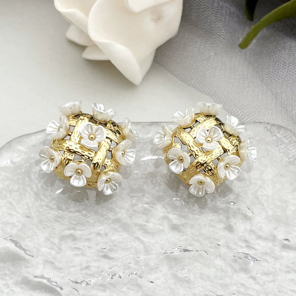 Wholesale Stainless Steel Flower Earrings French Court Style Fresh Sweet Grid Electroplating For Women