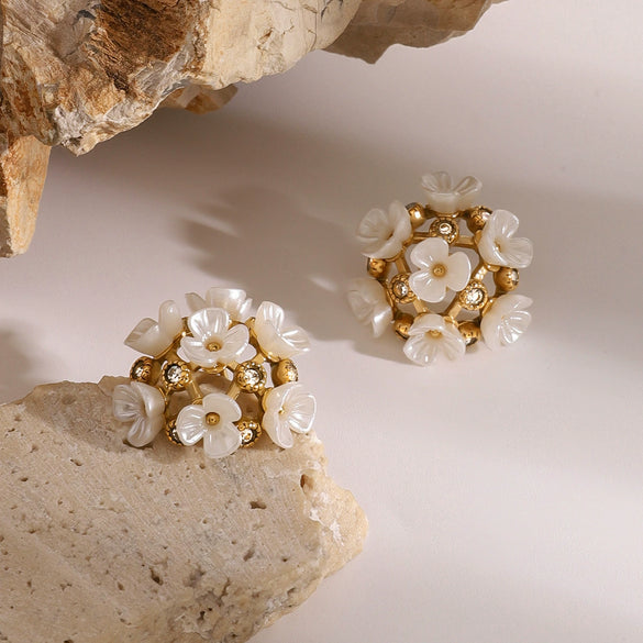 Wholesale Stainless Steel Flower Earrings With Electroplating Treatment For Women