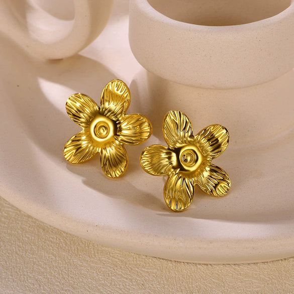 Wholesale Stainless Steel Flower Leaf Earrings With Electroplating Treatment In Ins Style