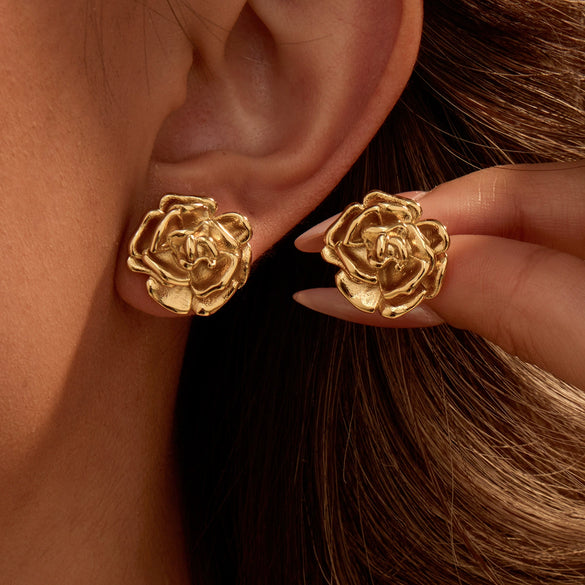 Wholesale Stainless Steel Flower Pattern 18K Goldplated French Retro Women's Earrings