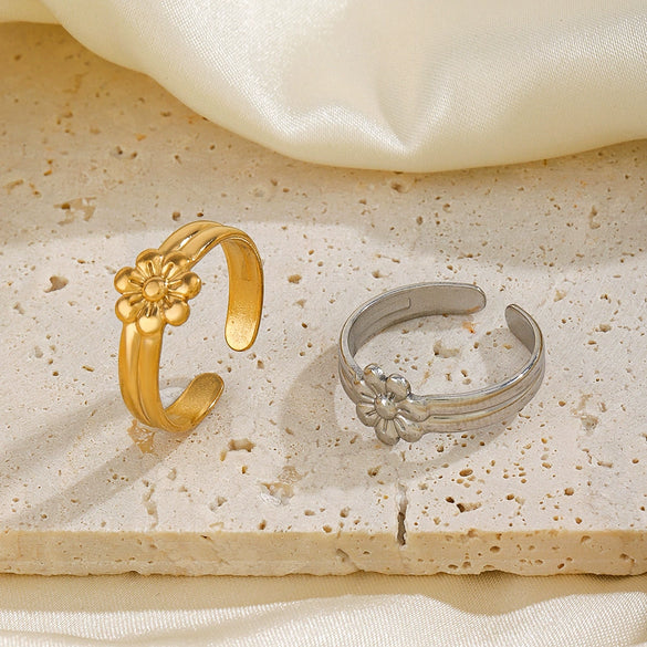 Wholesale Stainless Steel Flower Ring For Women Electroplated French Retro Style