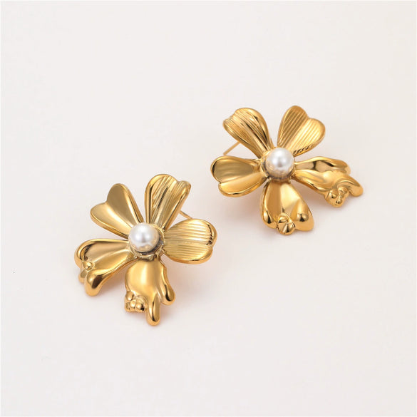 Wholesale Stainless Steel Flower Shape Fashion Retro Exaggerated Electroplated Women's Earrings